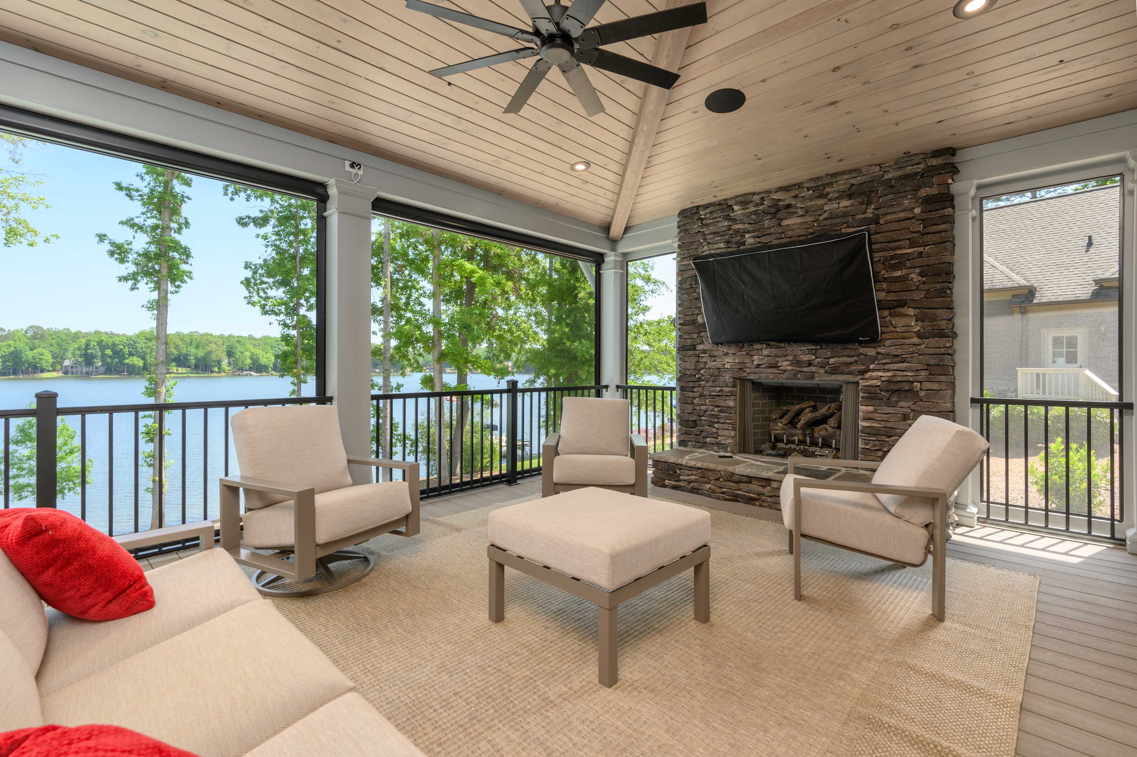 1300 Lake Club Drive image 24
